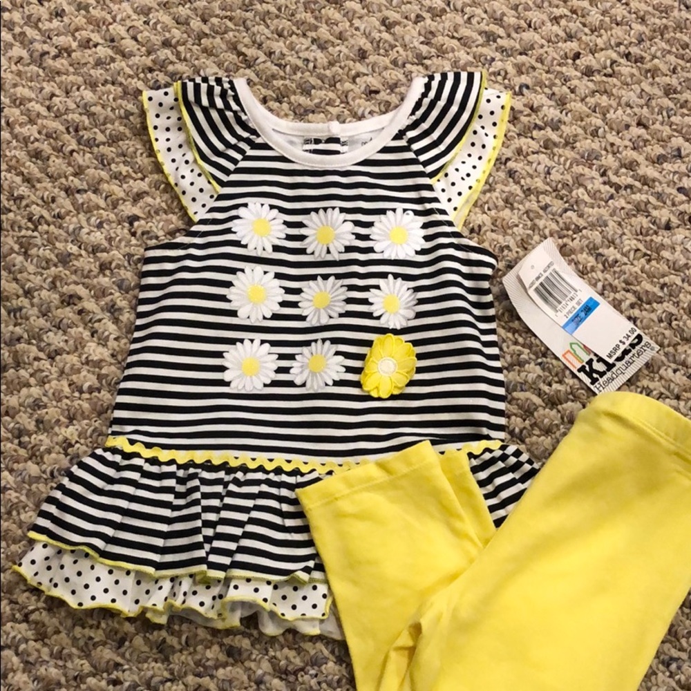 Black, Yellow & white flower outfit 24 months